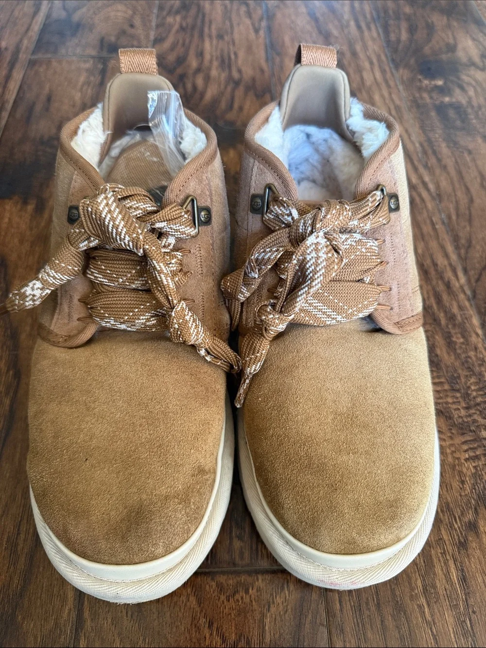 UGG new without